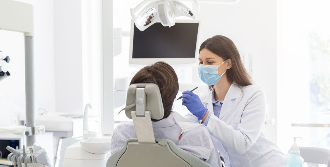 United Clinics umacnia pozycję na rynku przejmując kliniki Tarabuła i Bellodent